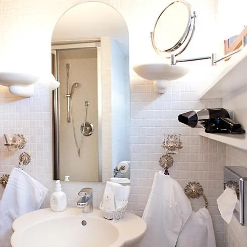 Hotel Boutique Dorer 4*